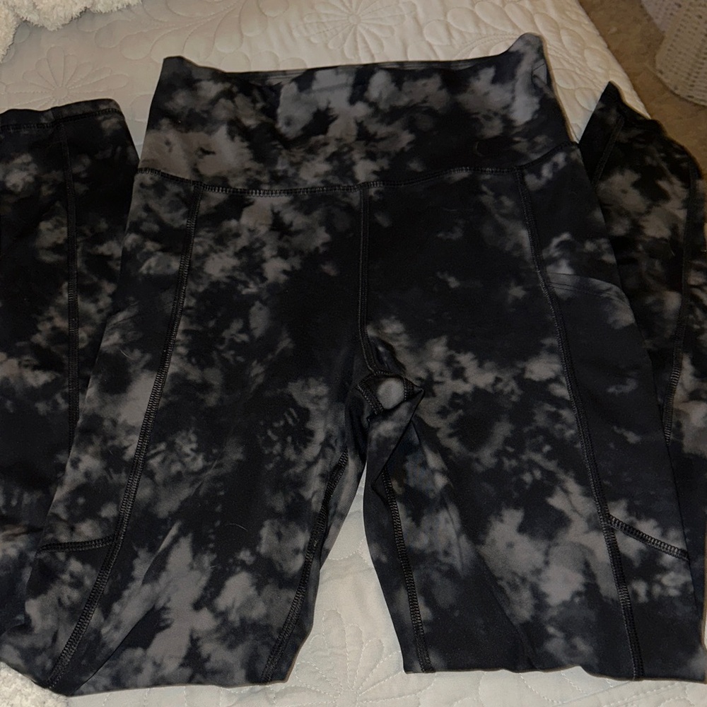 American Eagle Black and Gray Leggings